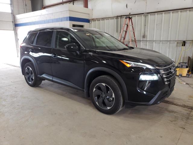 NISSAN ROGUE 2024 Czarny