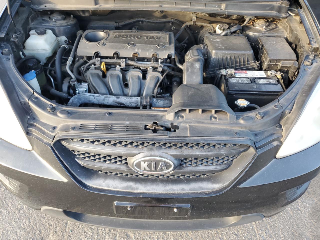 2009 Kia Rondo - Image 12