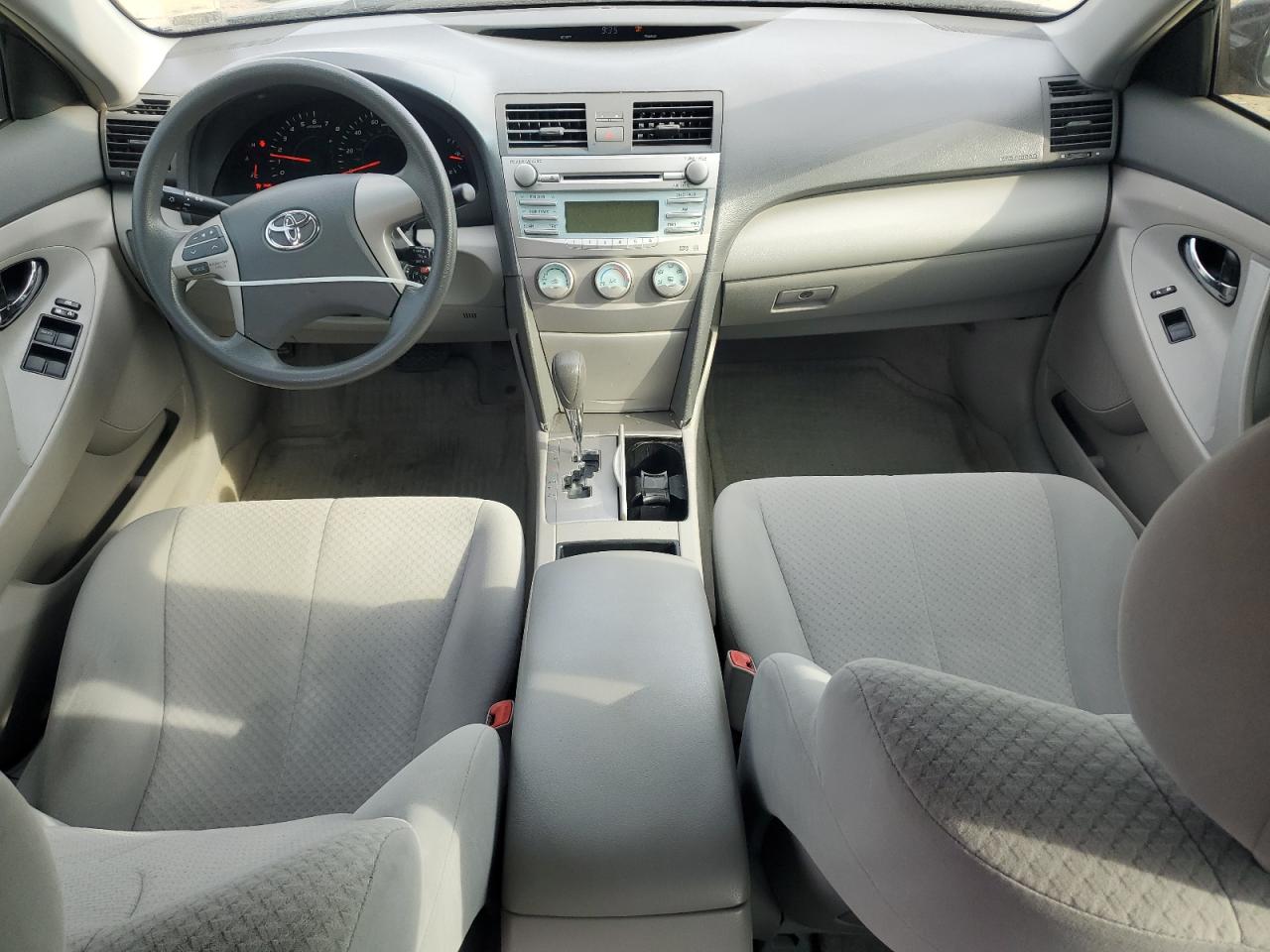 2009 Toyota Camry - Image 8