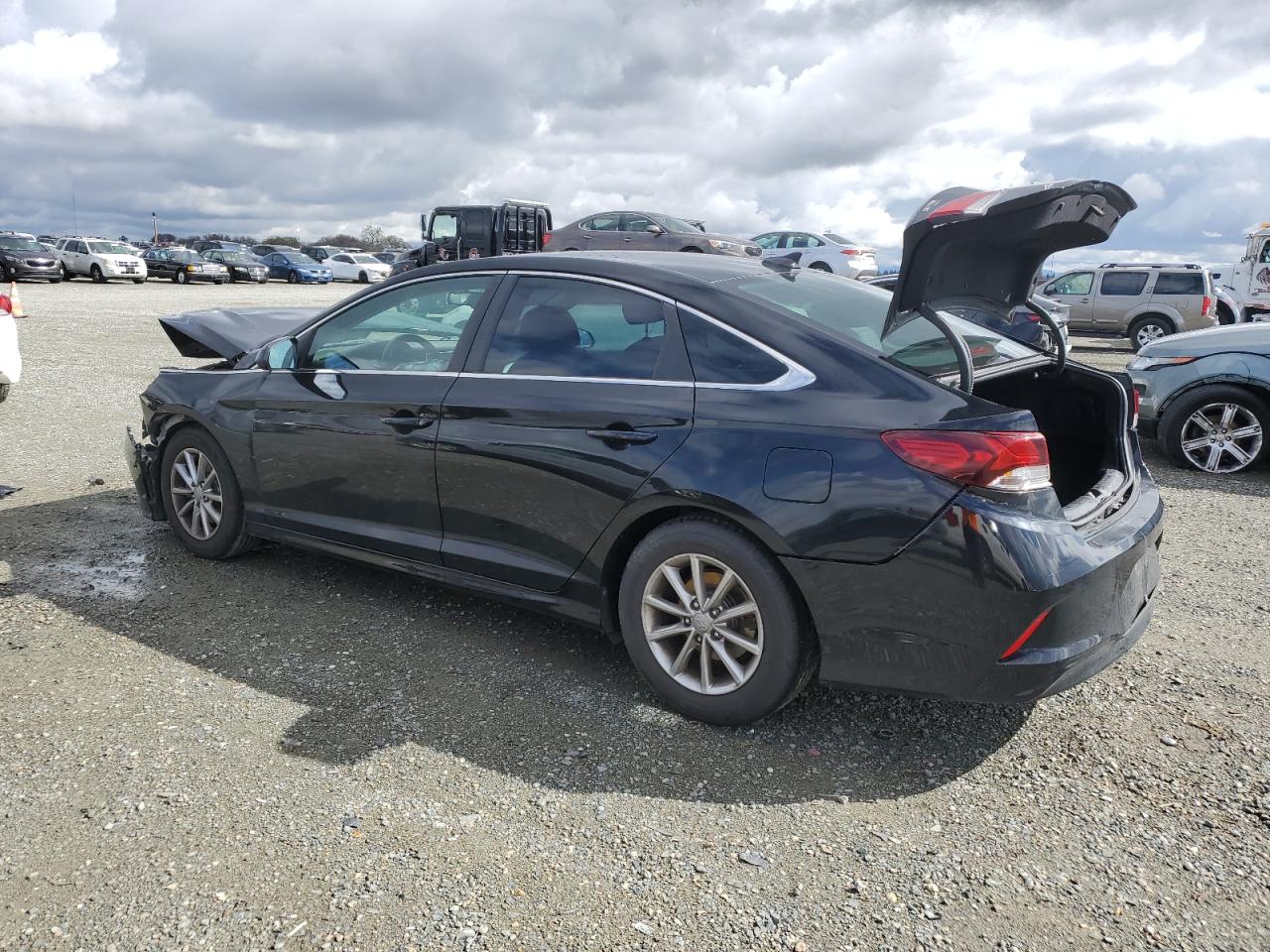 2018 Hyundai Sonata - Image 2