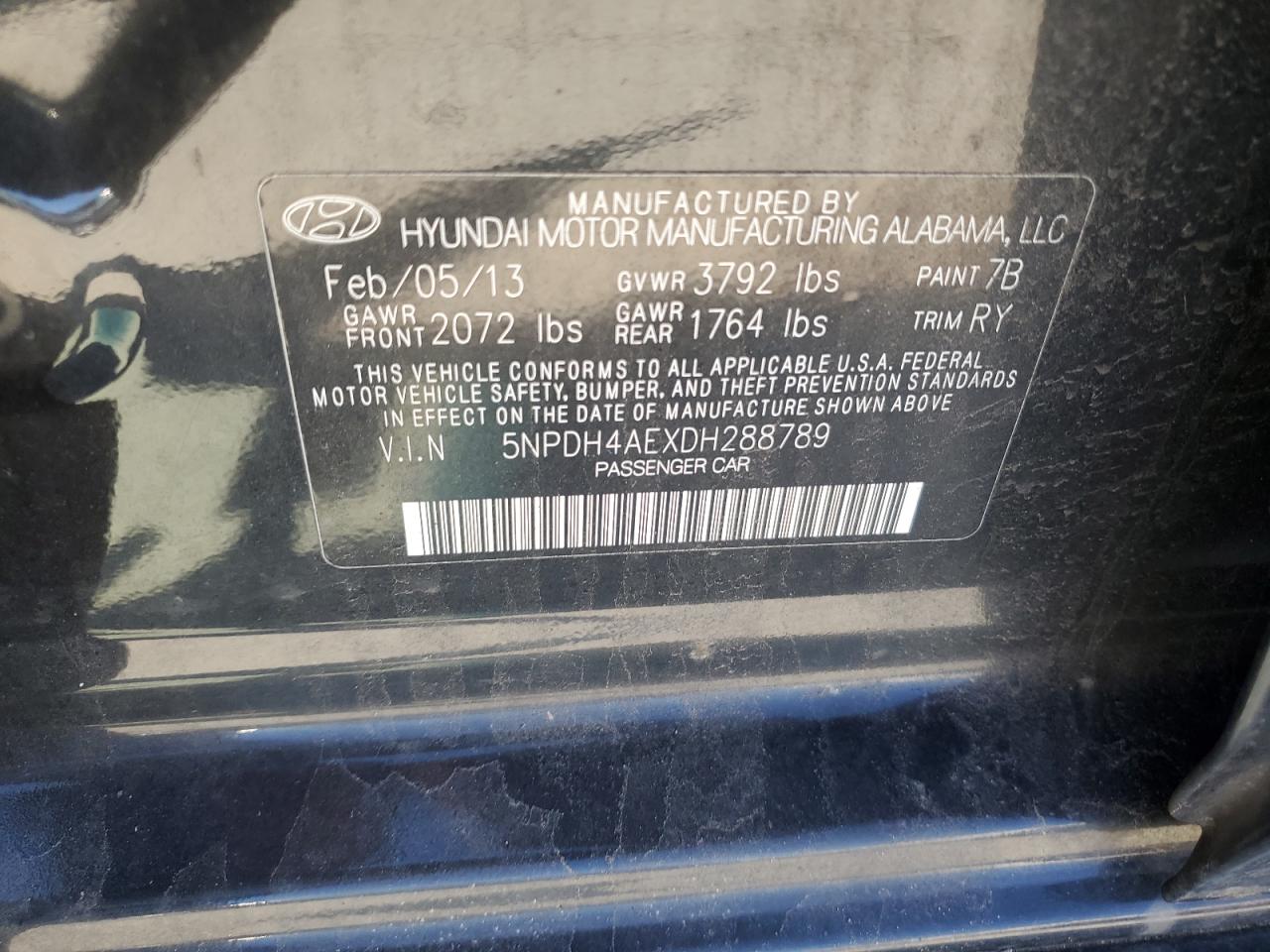 2013 Hyundai Elantra - Image 12