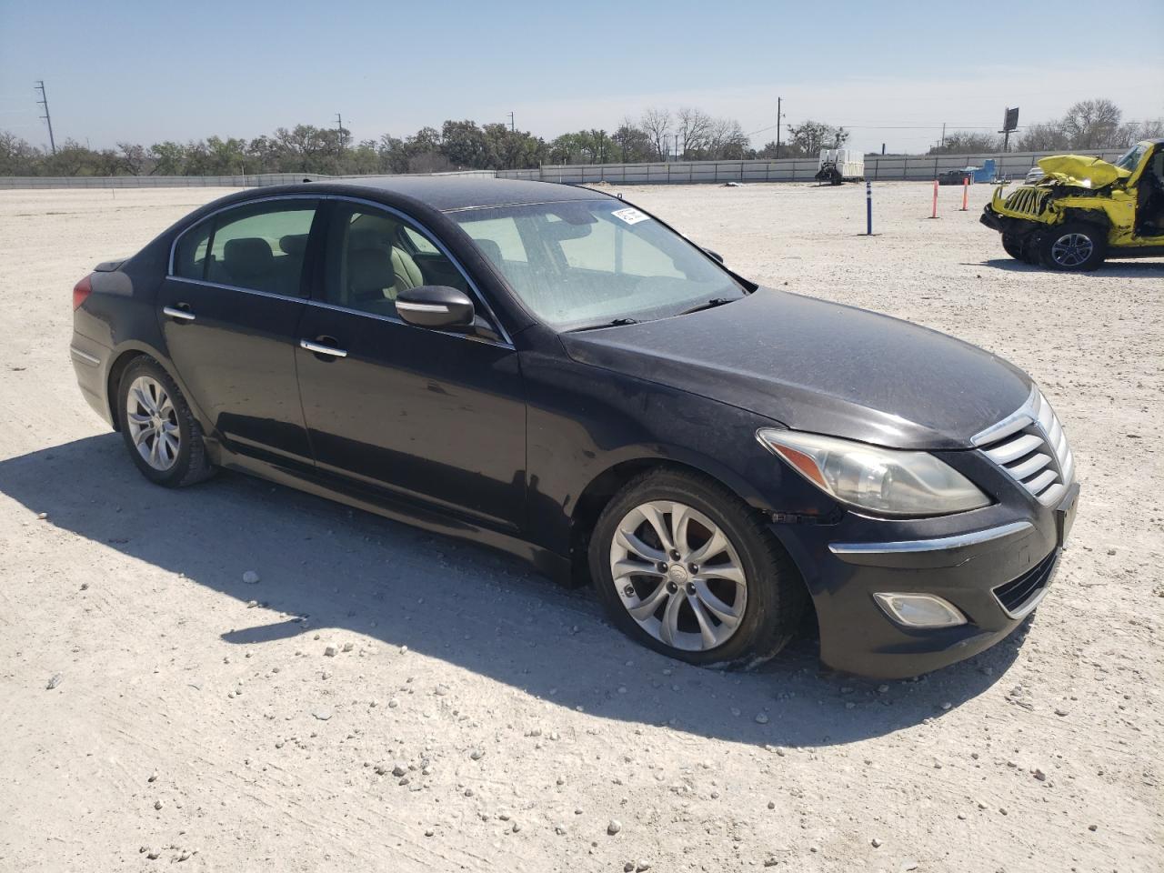2013 Hyundai Genesis - Image 4