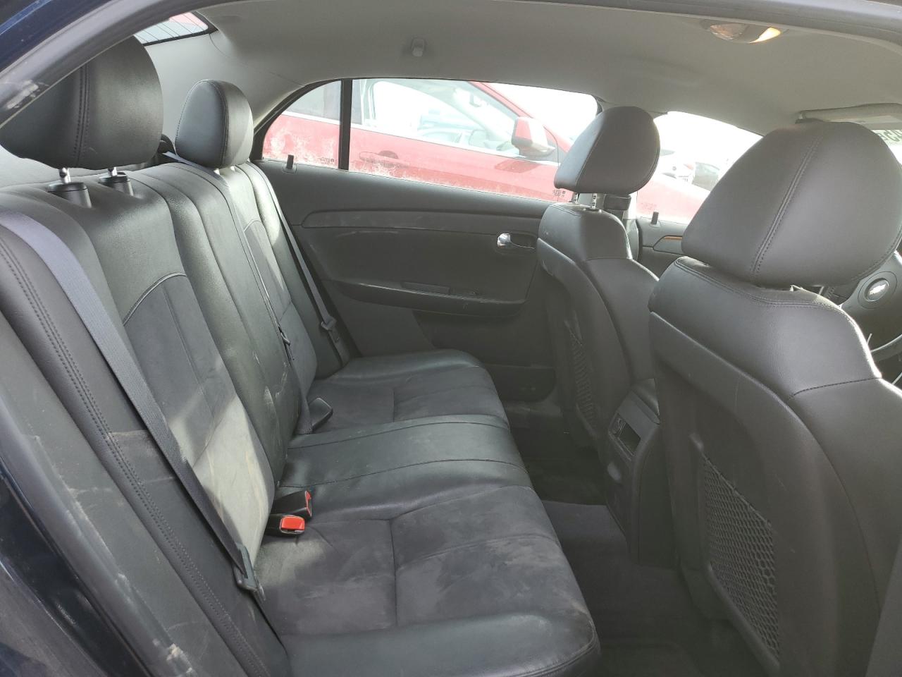 2011 Chevrolet Malibu - Image 10