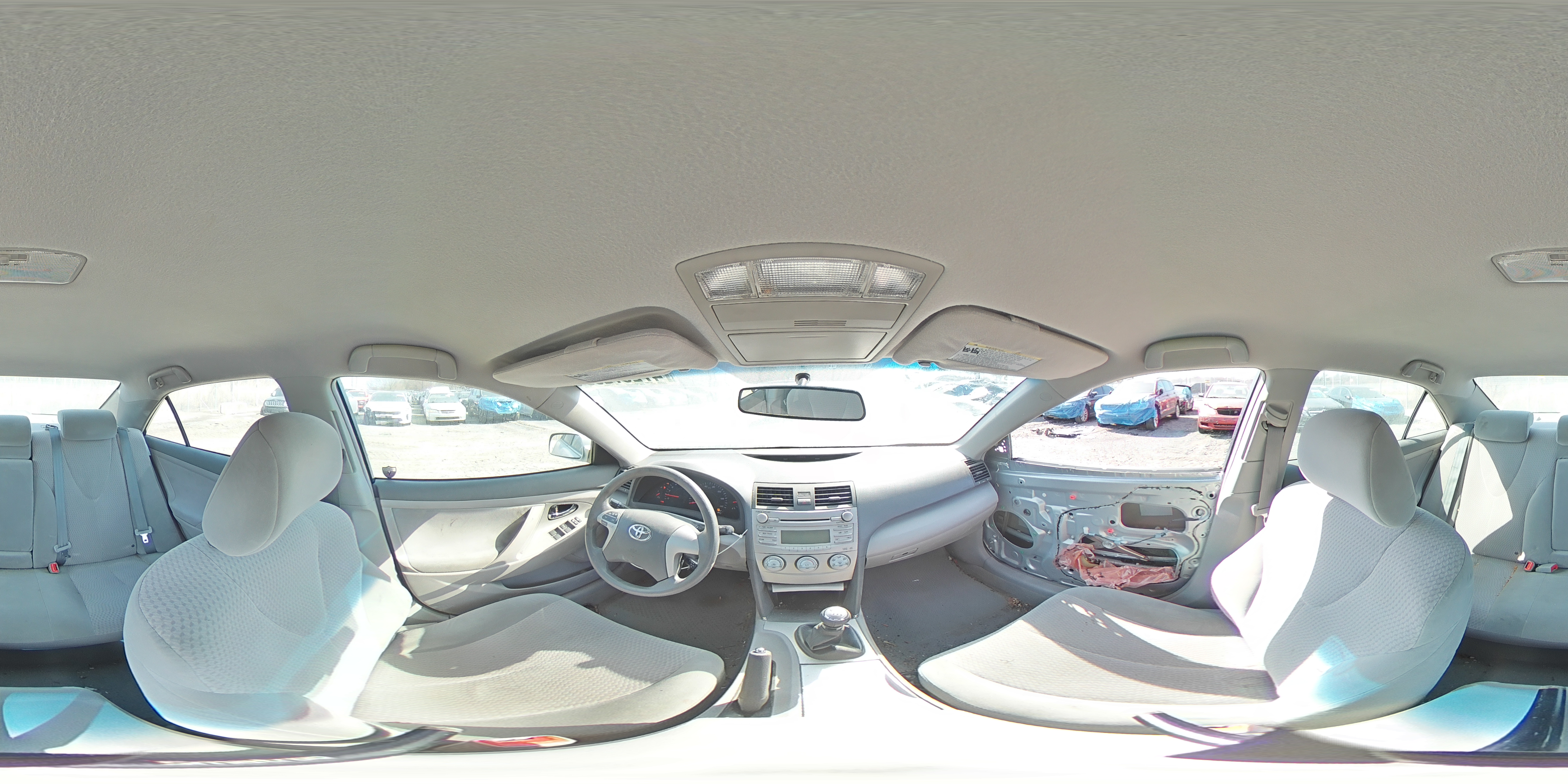 2011 Toyota Camry - Image 13