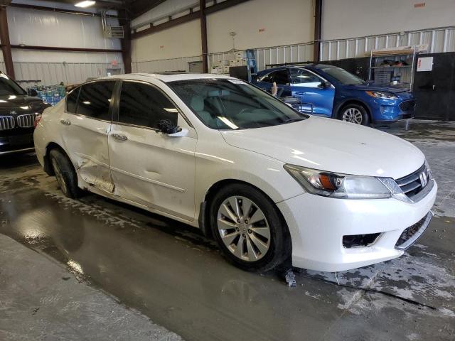 Sedans HONDA ACCORD 2013 Biały