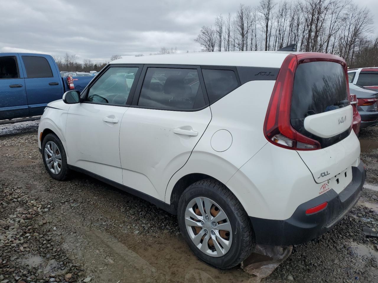 2022 Kia Soul - Image 2