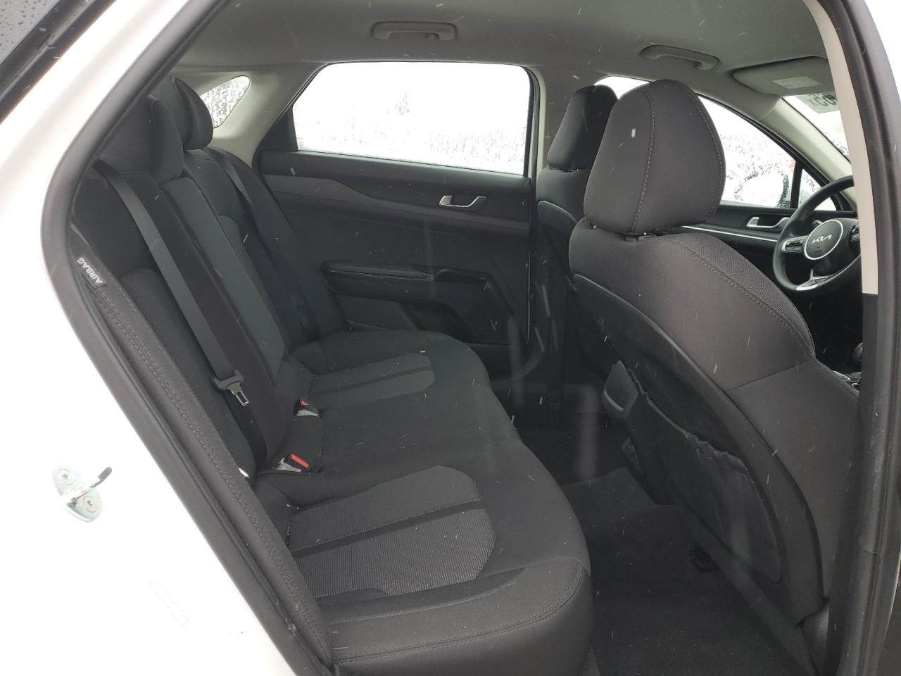 2023 Kia K5 - Image 10