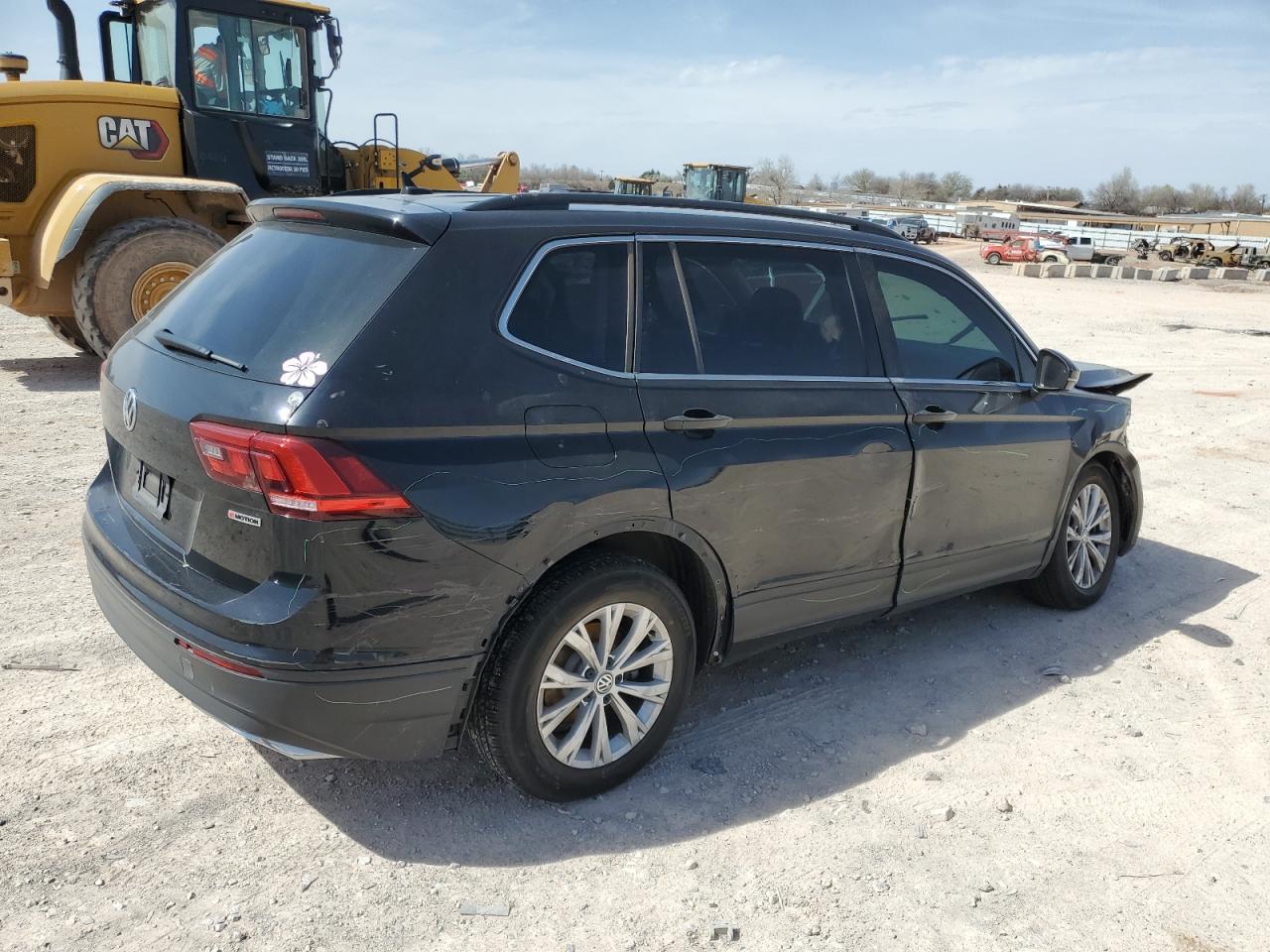 2019 Volkswagen Tiguan - Image 3