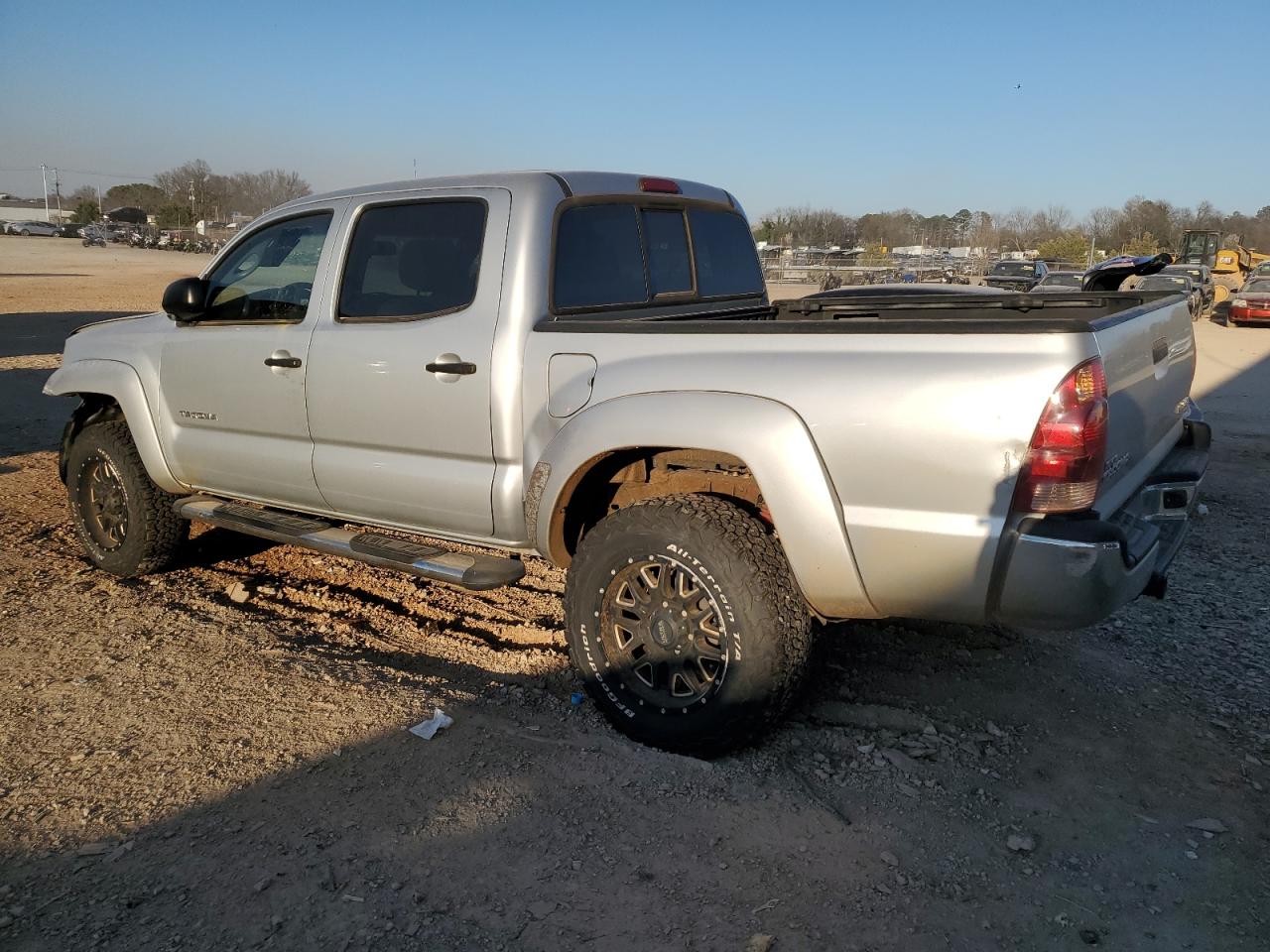 2006 Toyota Tacoma - Image 2