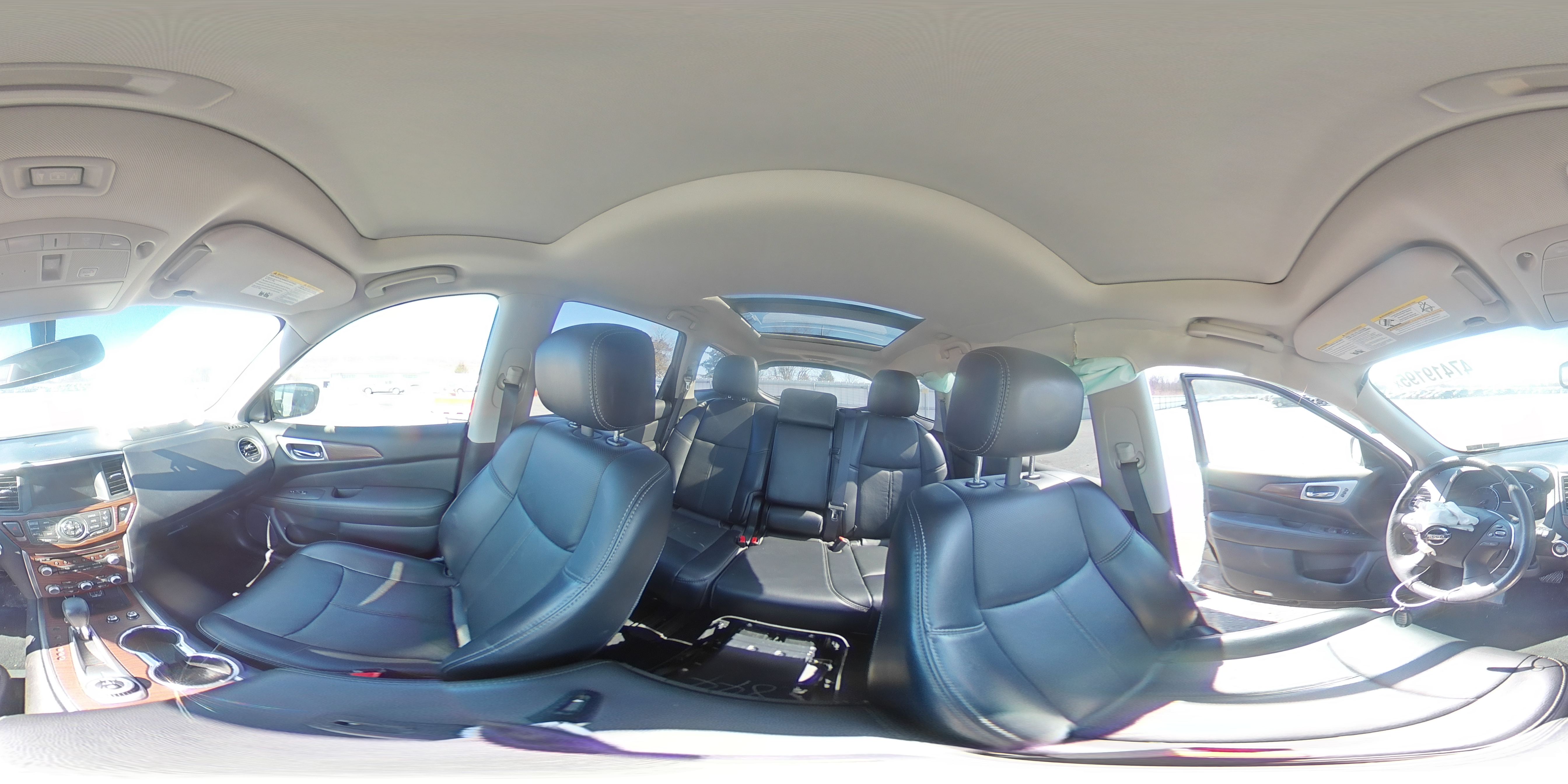 2018 Nissan Pathfinder - Image 13