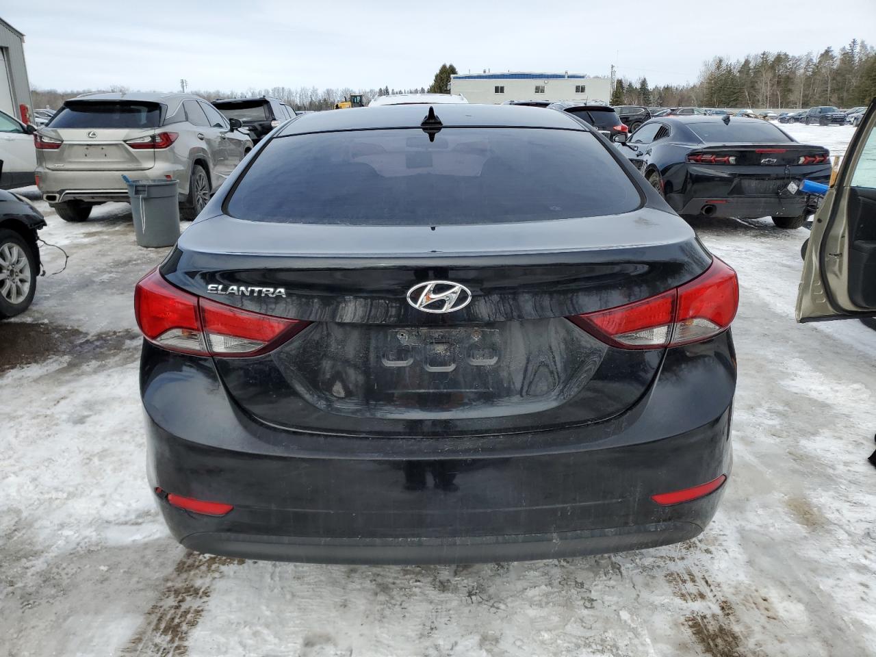 2016 Hyundai Elantra Se VIN: 5NPDH4AE0GH678353 Lot: 46102375