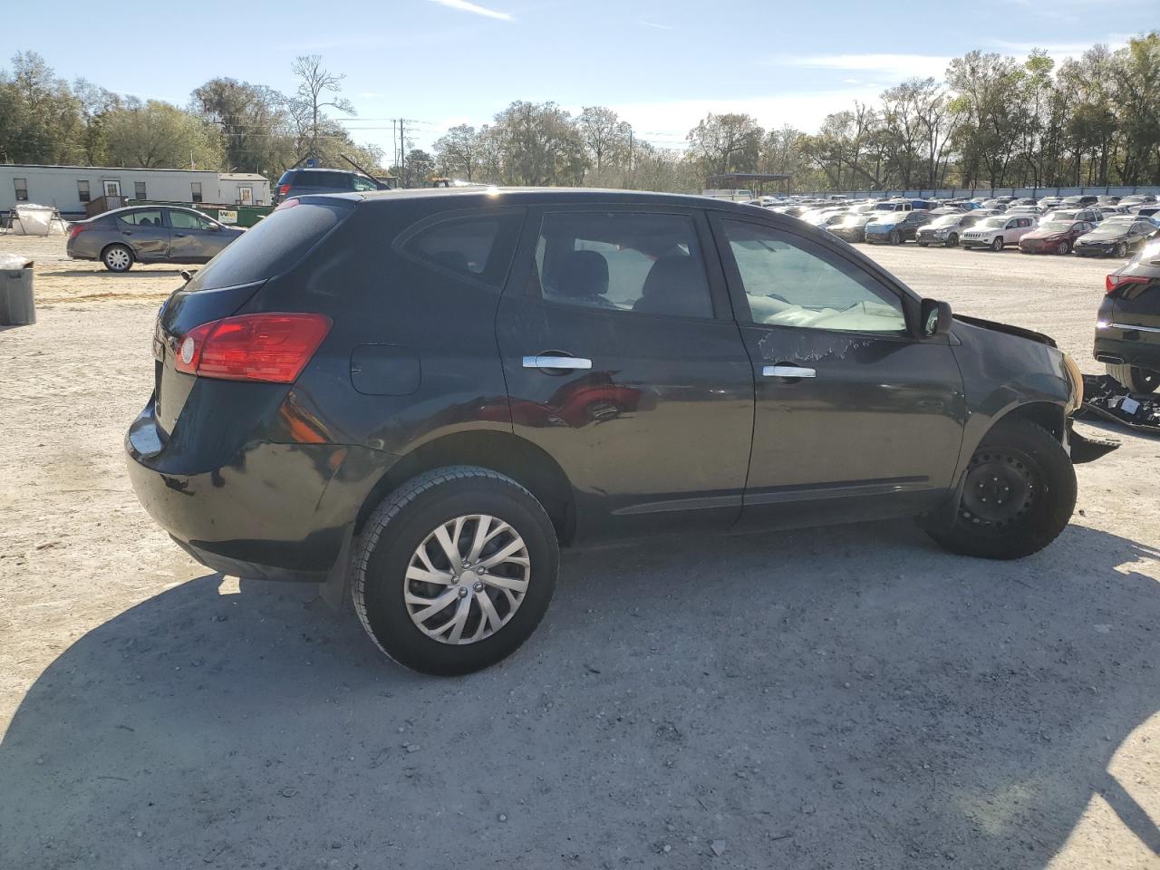 2010 Nissan Rogue - Image 3