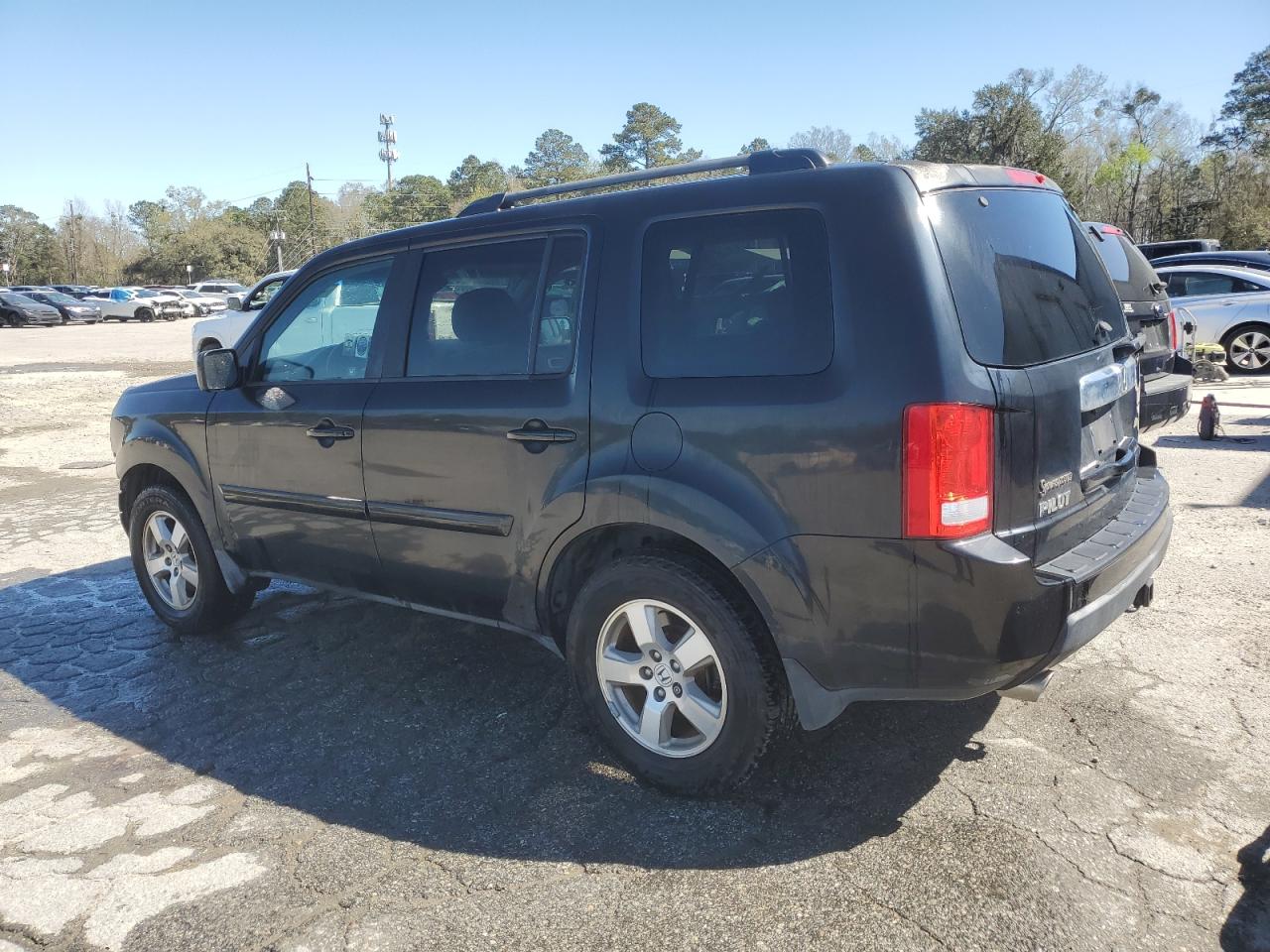 2011 Honda Pilot - Image 2