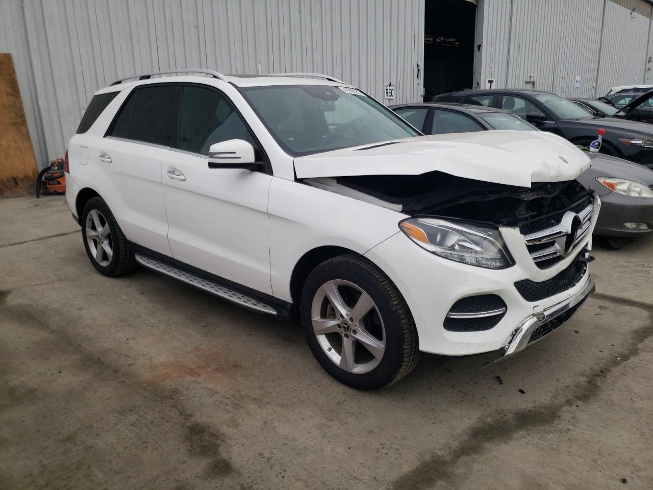 2018 Mercedes-Benz GLE - Image 4