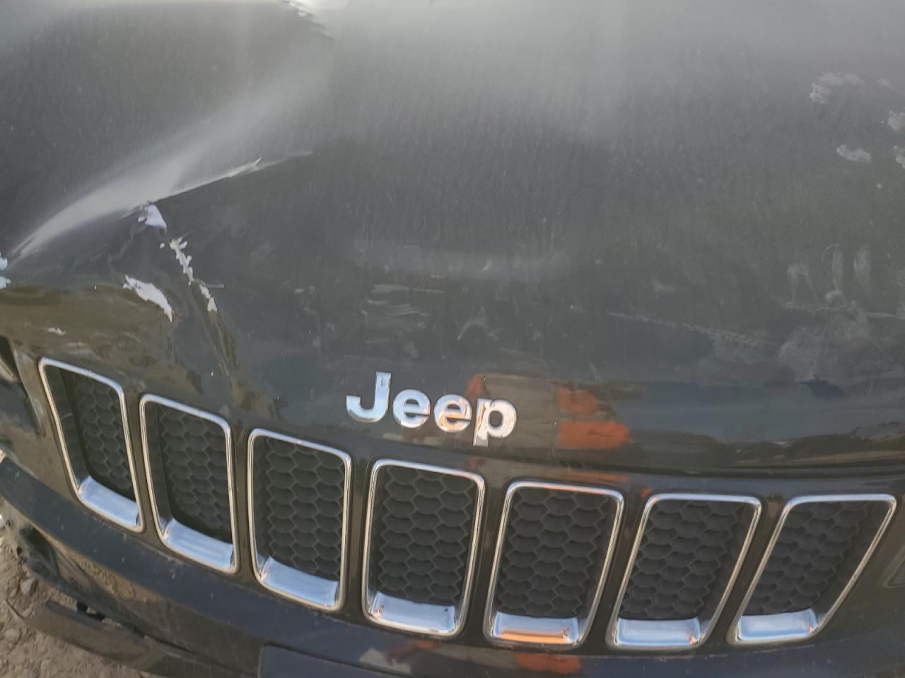 2015 Jeep Grand Cherokee - Image 11