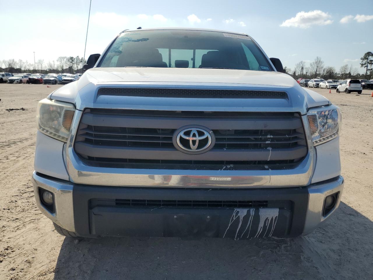 2014 Toyota Tundra - Image 5