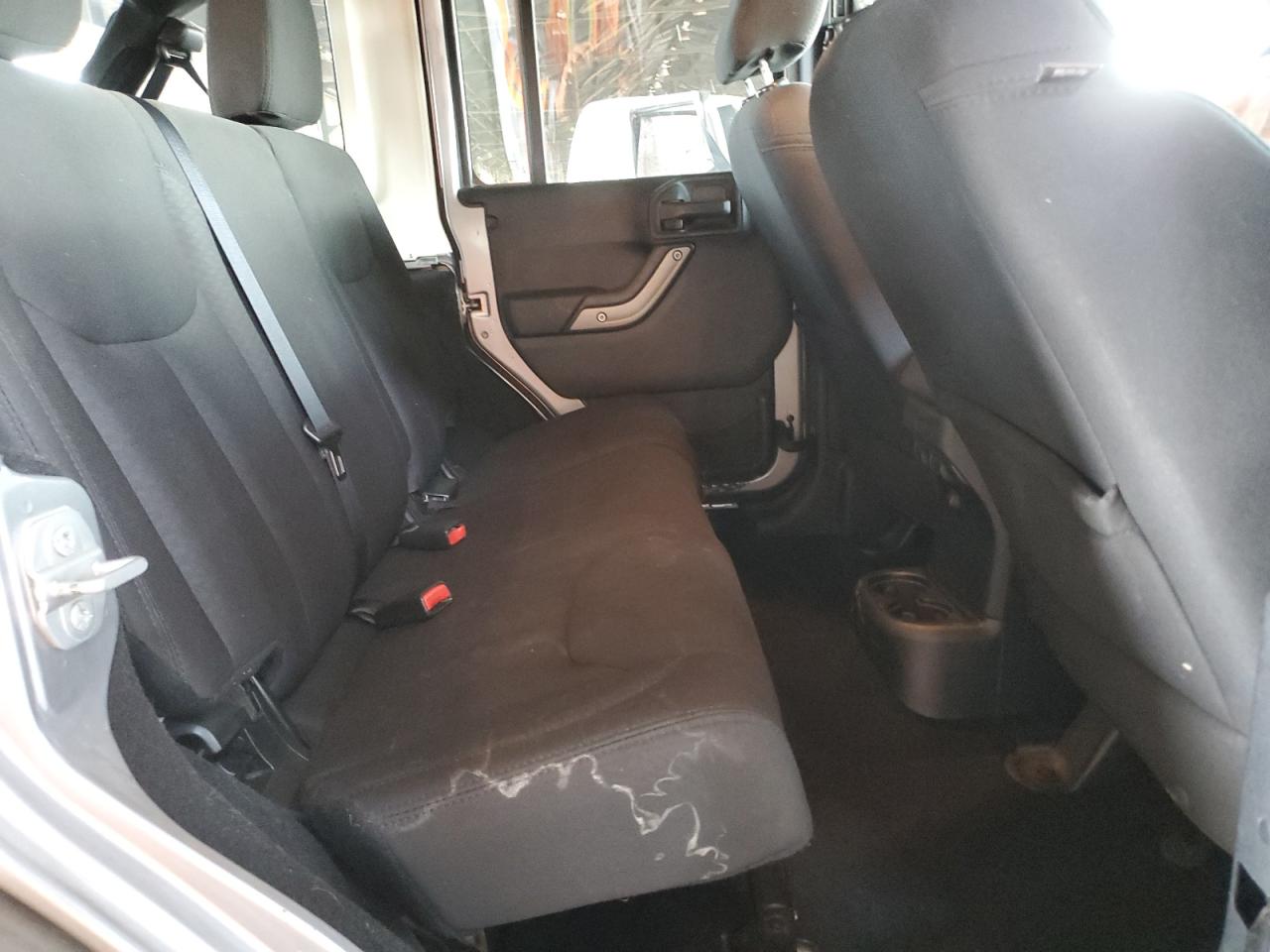 2015 Jeep Wrangler - Image 11