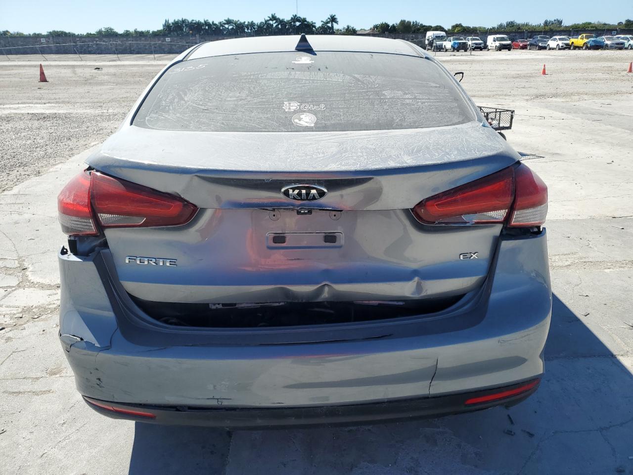 2017 Kia Forte - Image 6