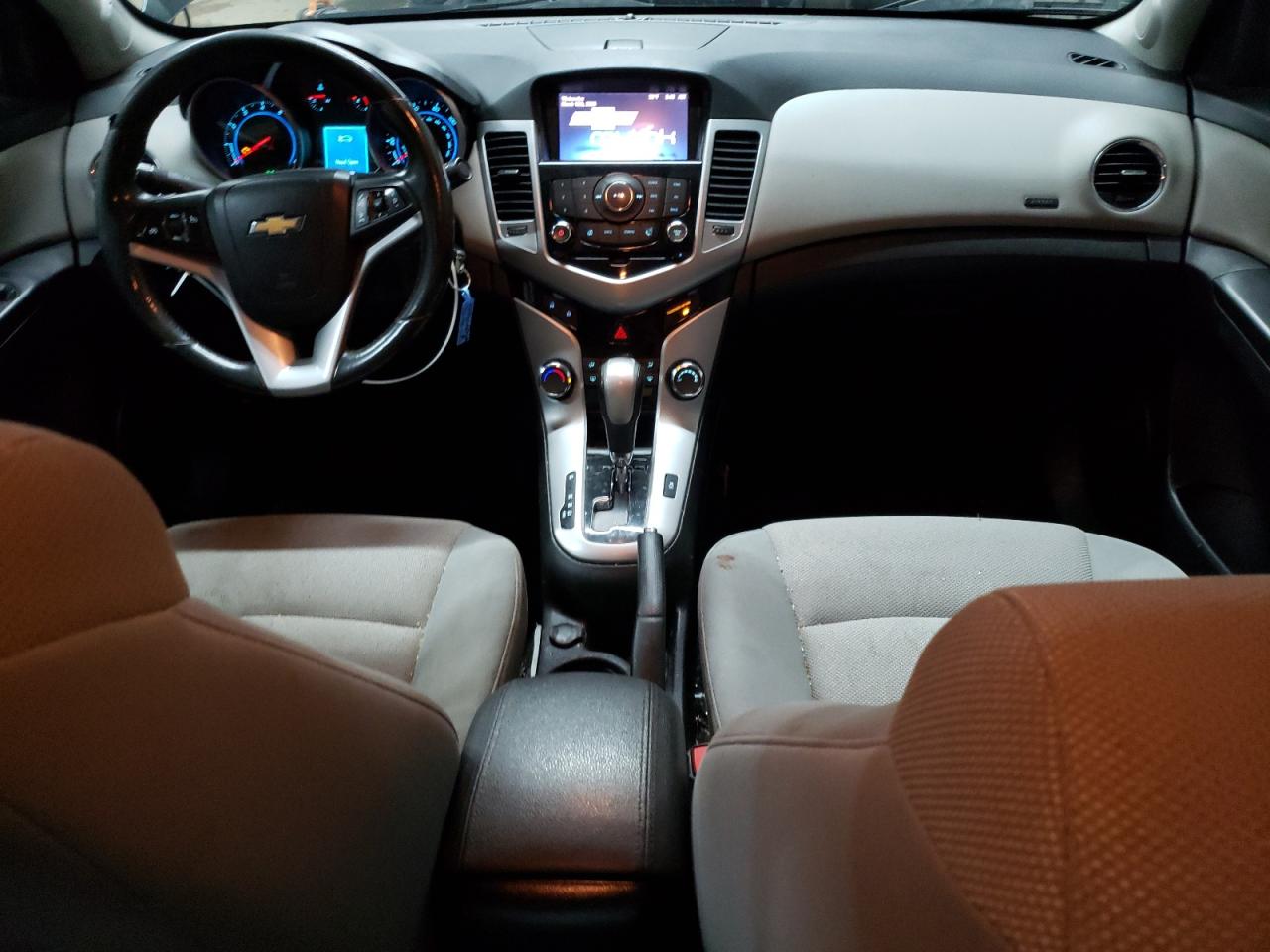 2014 Chevrolet Cruze - Image 8