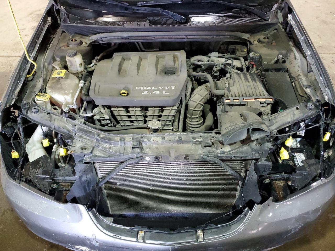 2012 Chrysler 200 - Image 11