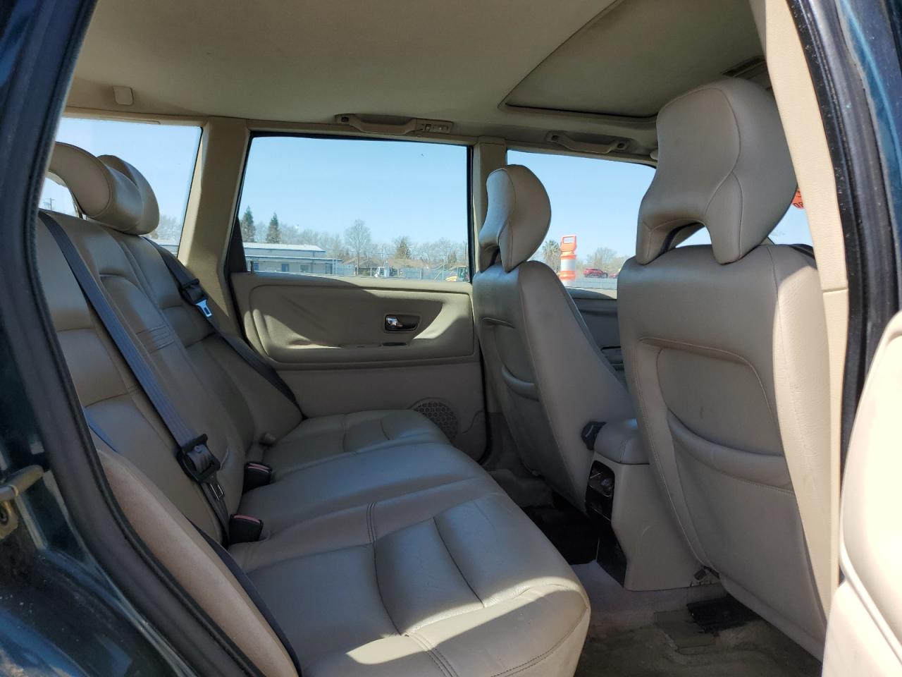 1998 Volvo V70 T5 Turbo VIN: YV1LW5346W2383926 Lot: 48811945