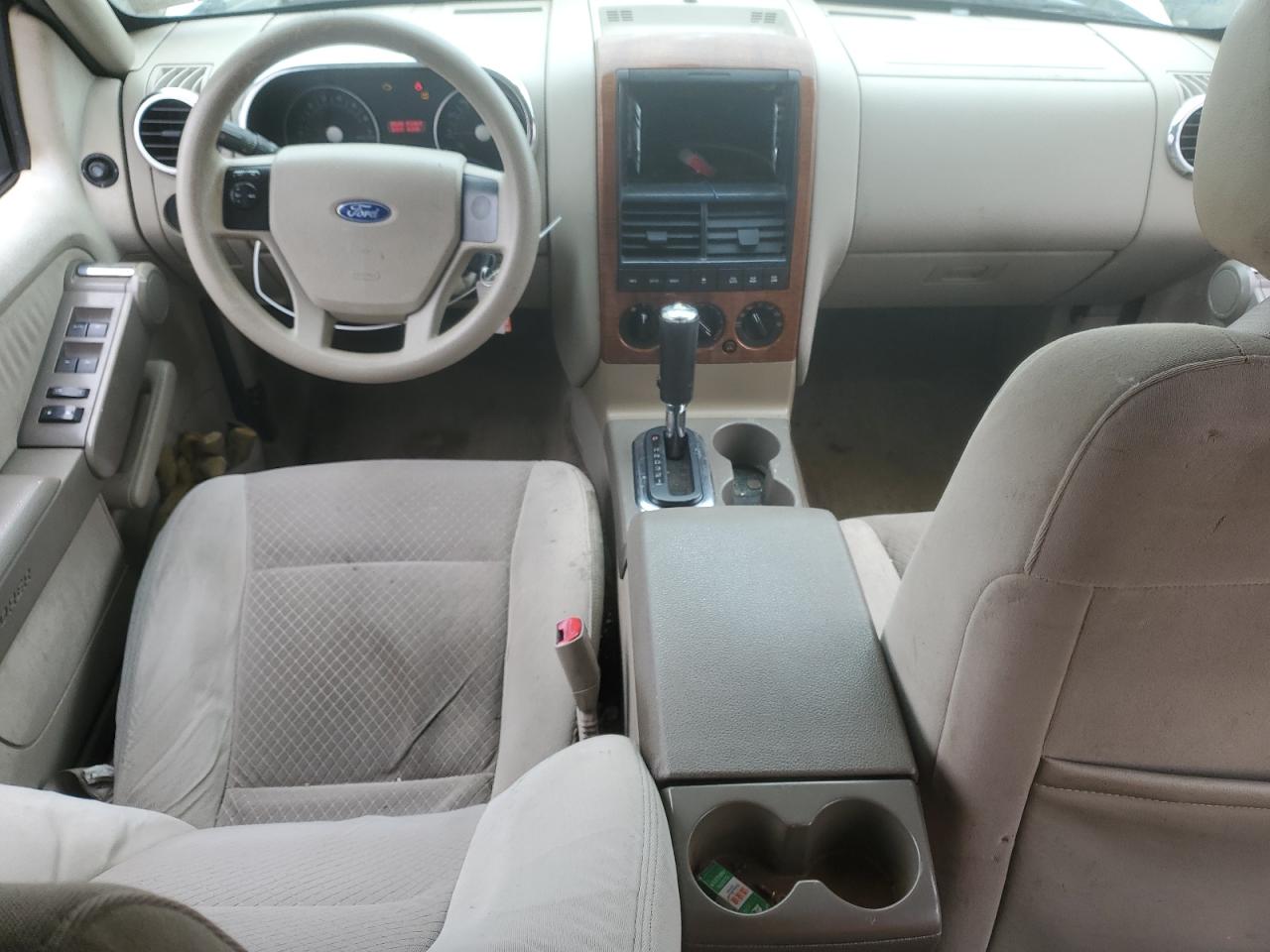 2006 Ford Explorer - Image 8