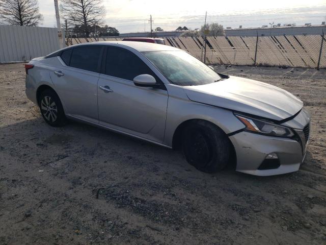  NISSAN ALTIMA 2019 Srebrny