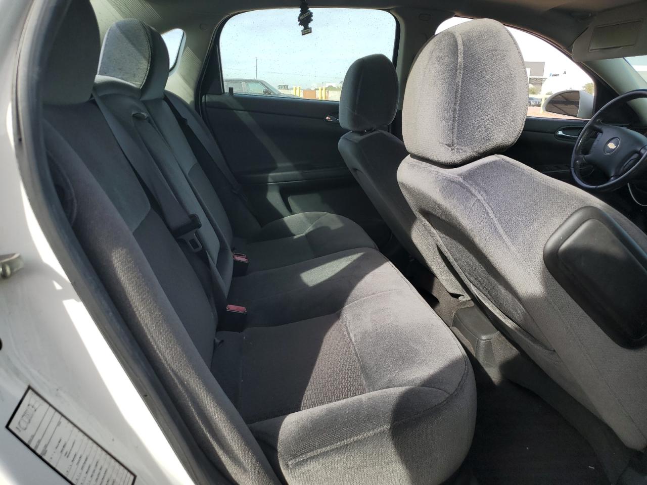 2014 Chevrolet Impala - Image 10