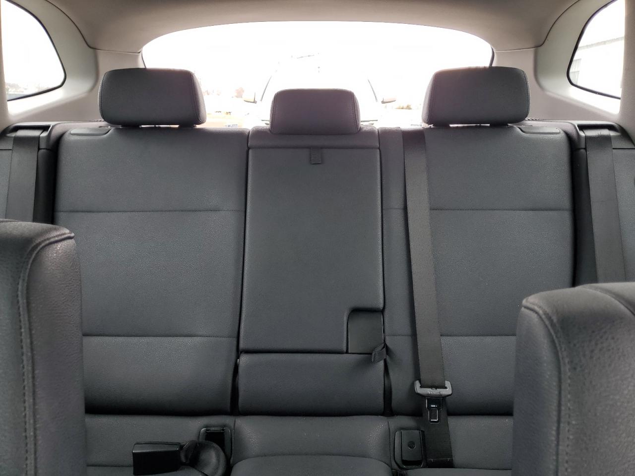 2015 BMW X1 - Image 10