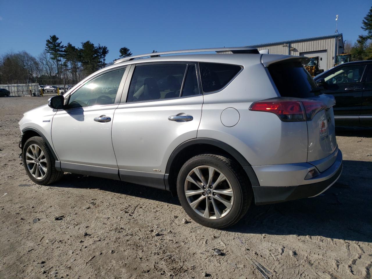 2016 Toyota RAV 4 - Image 2