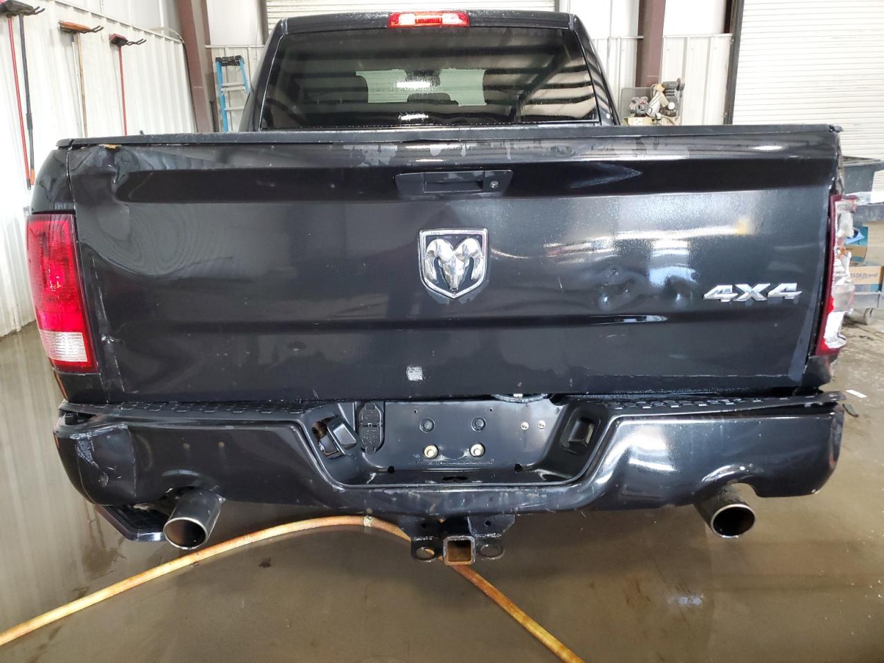 2016 RAM 1500 - Image 6