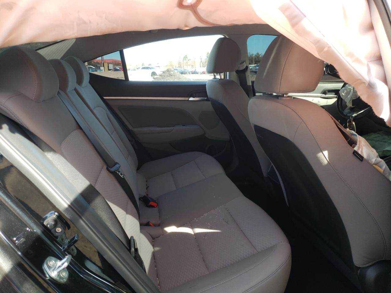 2020 Hyundai Elantra - Image 11