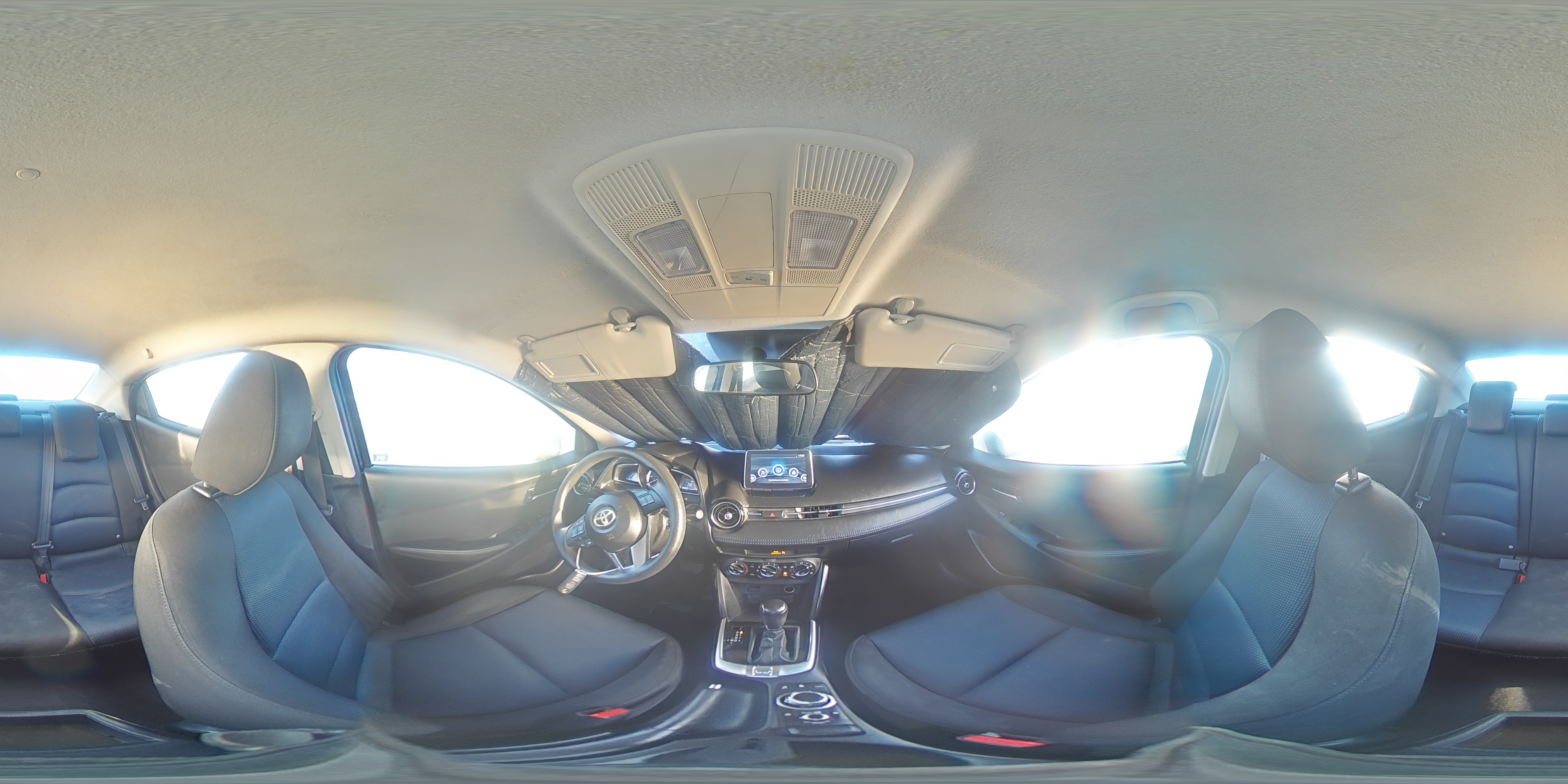 2017 Toyota Yaris - Image 15