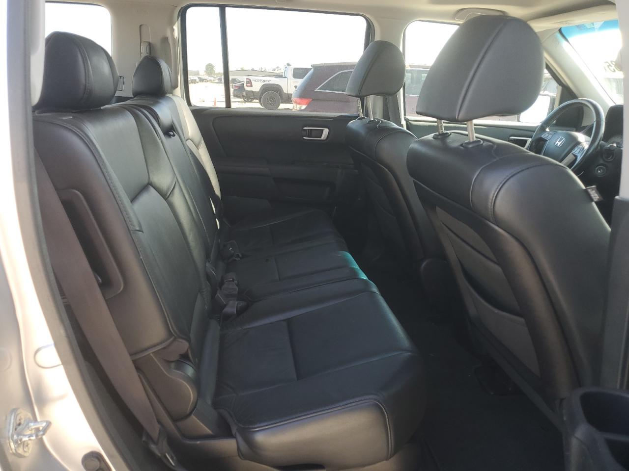 2010 Honda Pilot - Image 10