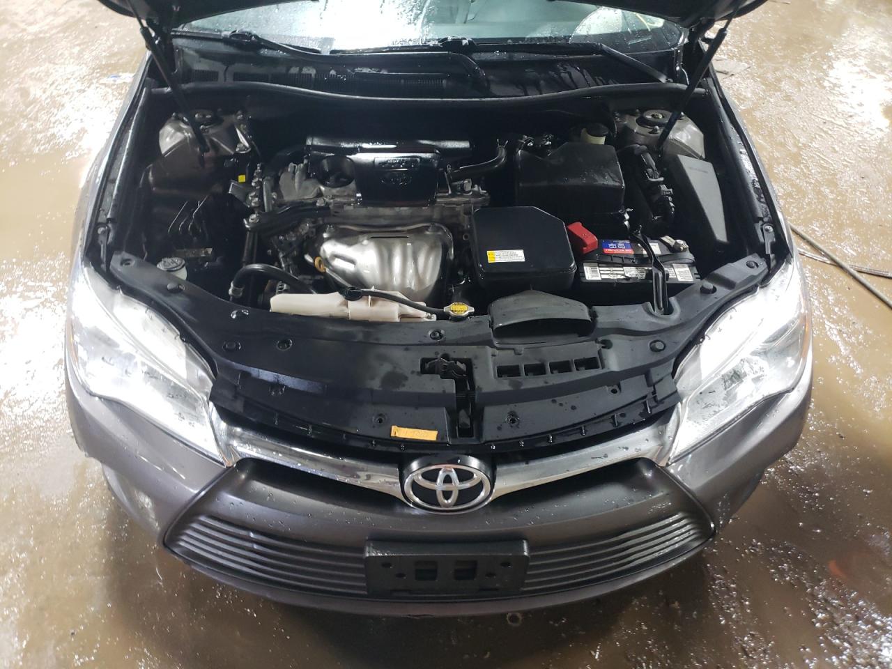 2015 Toyota Camry - Image 11