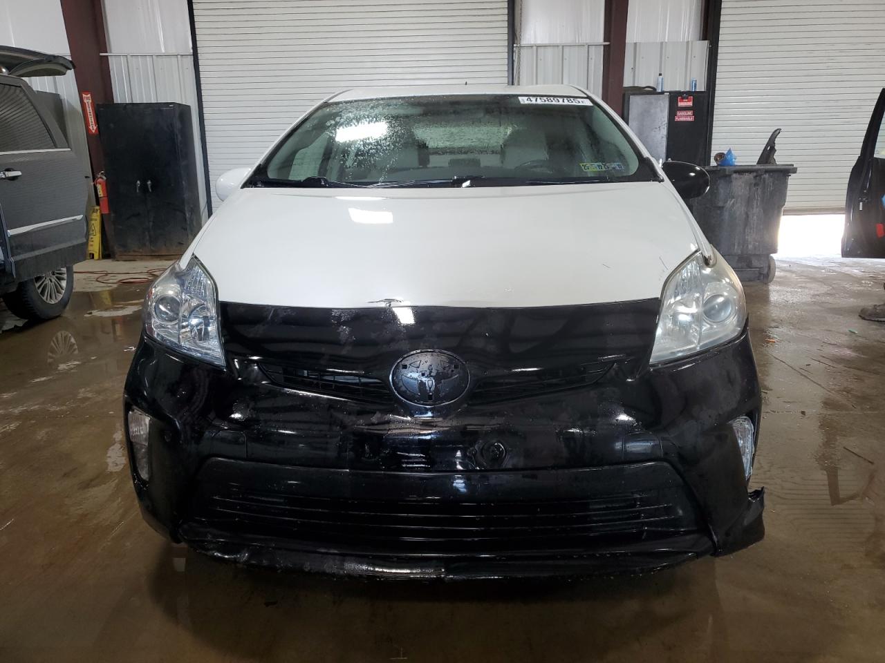 2011 Toyota Prius - Image 5