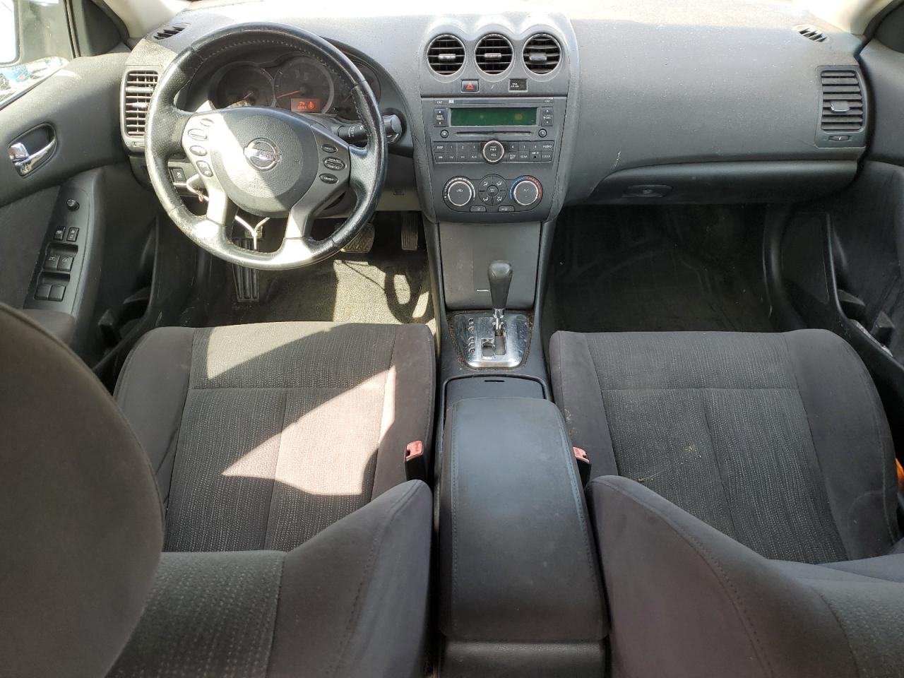 2012 Nissan Altima - Image 8