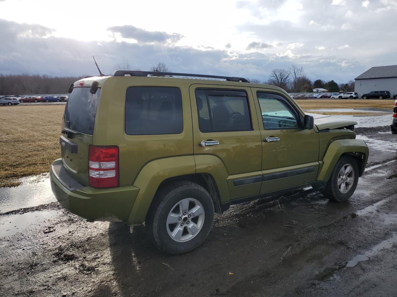 2012 Jeep Liberty (North America) - Image 3