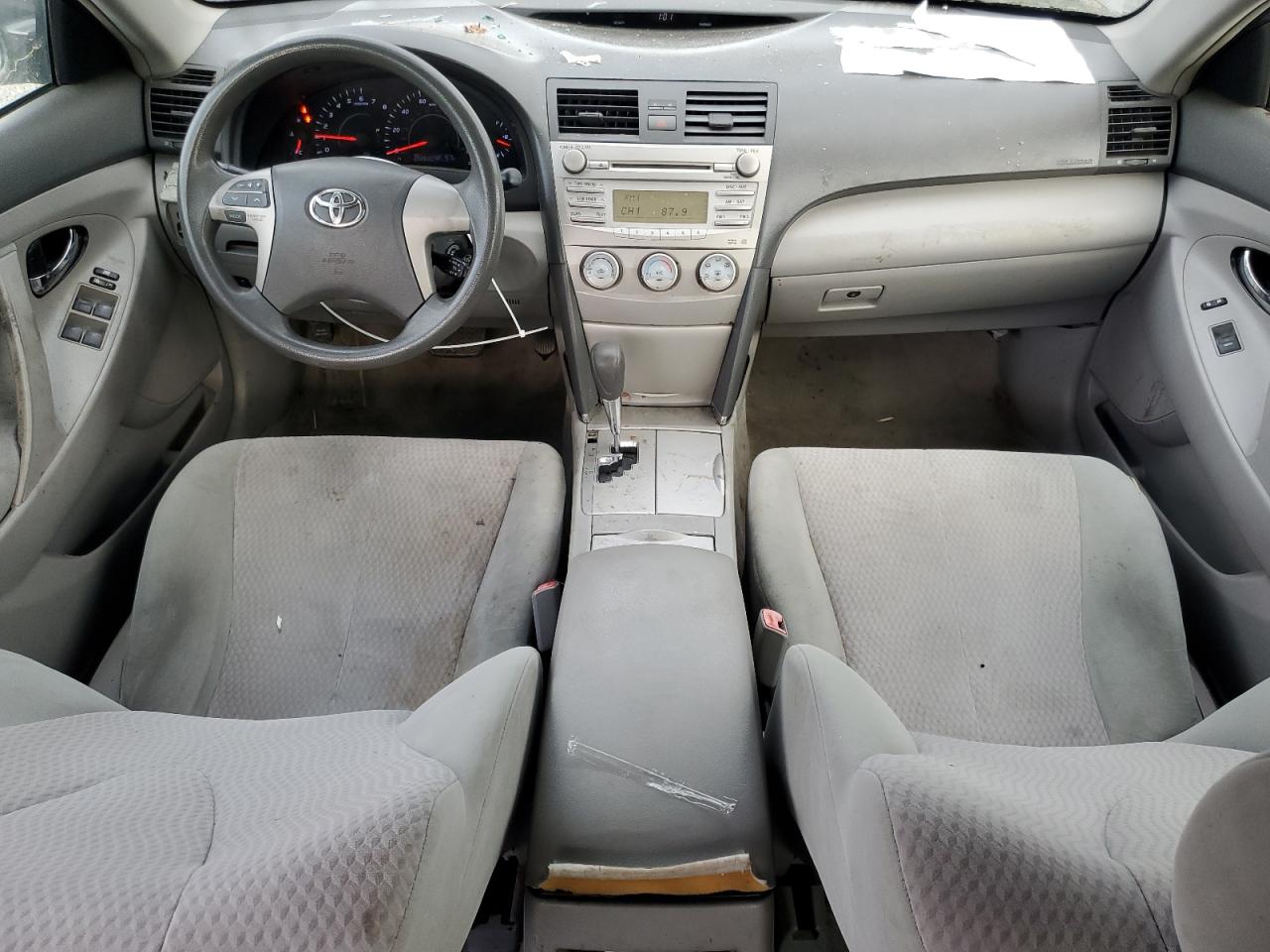 2010 Toyota Camry - Image 8