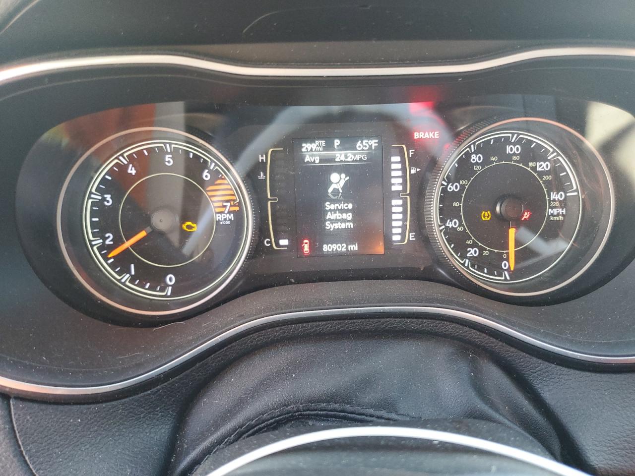 2019 Jeep Grand Cherokee - Image 9