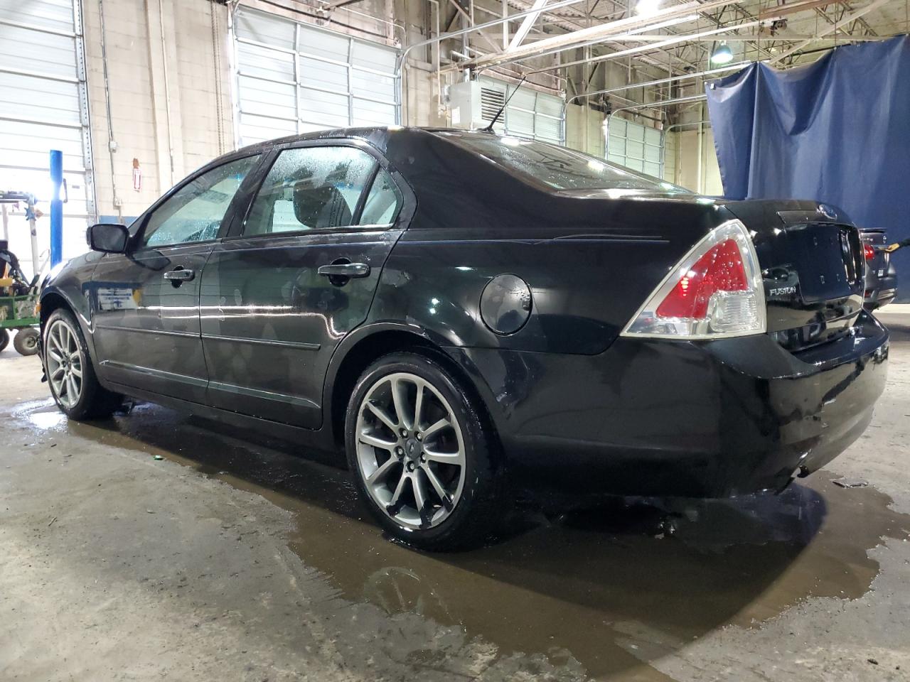 2009 Ford Fusion - Image 2