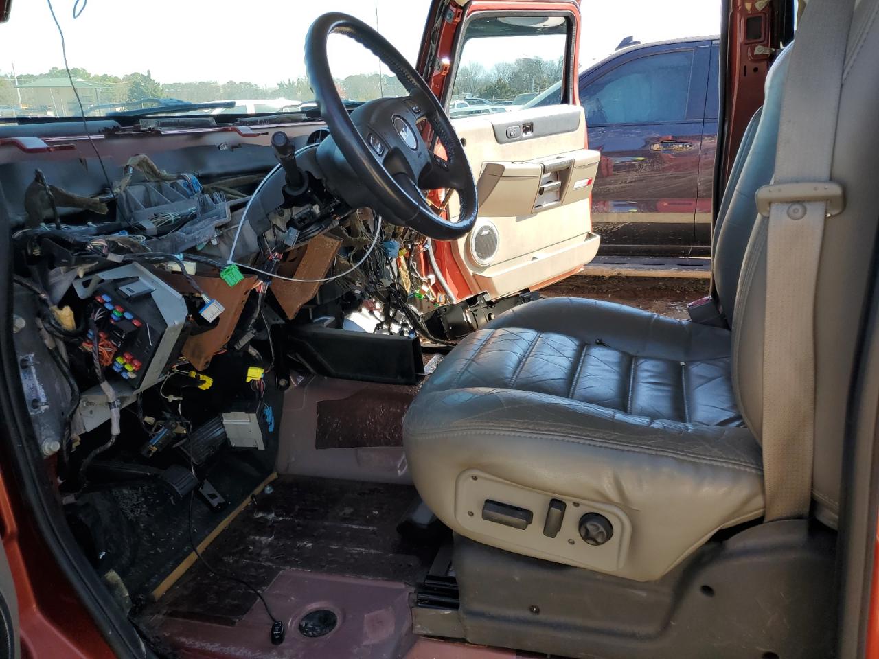 2004 Hummer H2 - Image 7