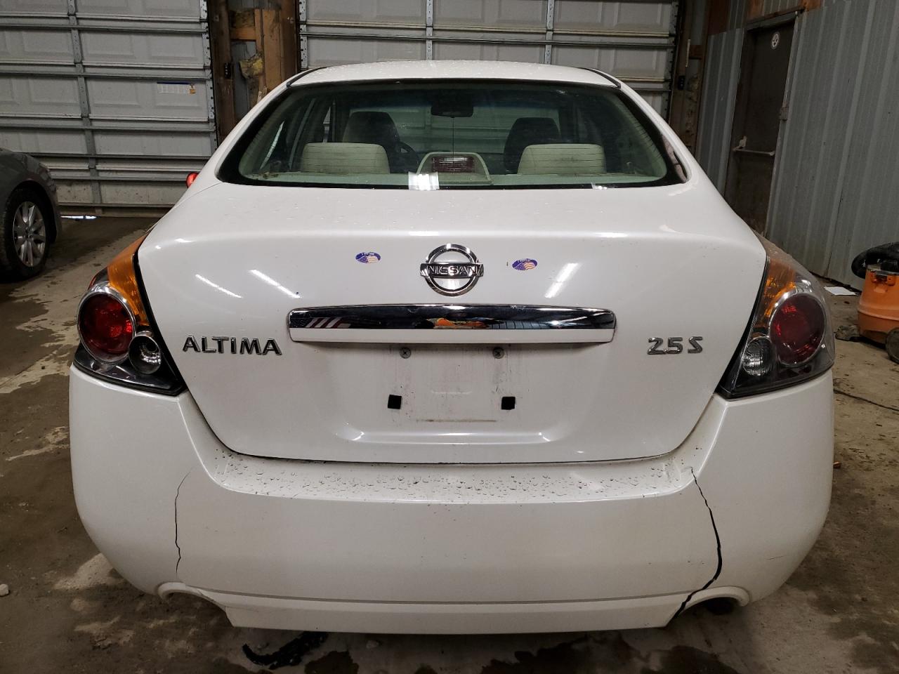 2009 Nissan Altima - Image 6