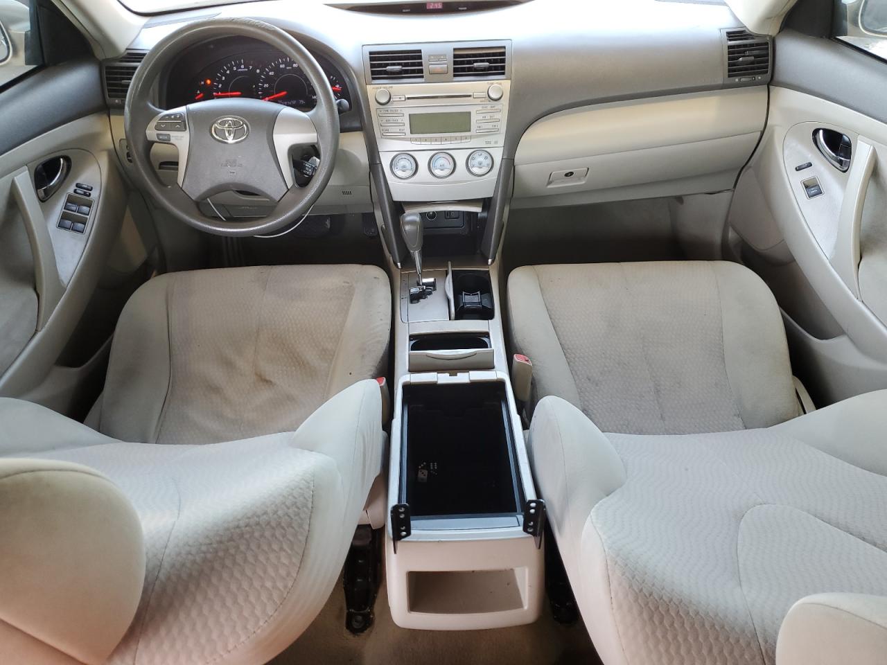 2011 Toyota Camry - Image 8