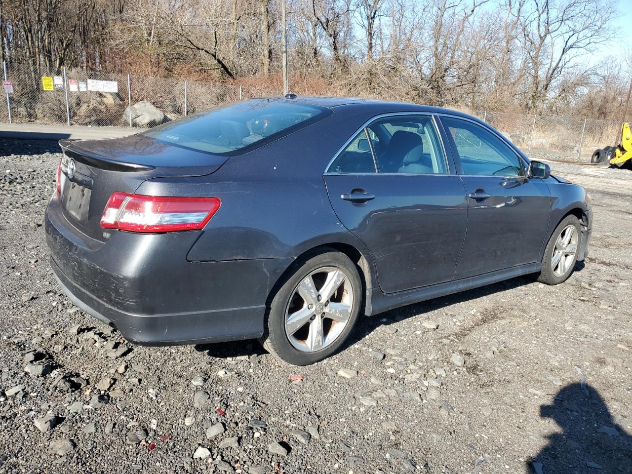 2011 Toyota Camry - Image 3