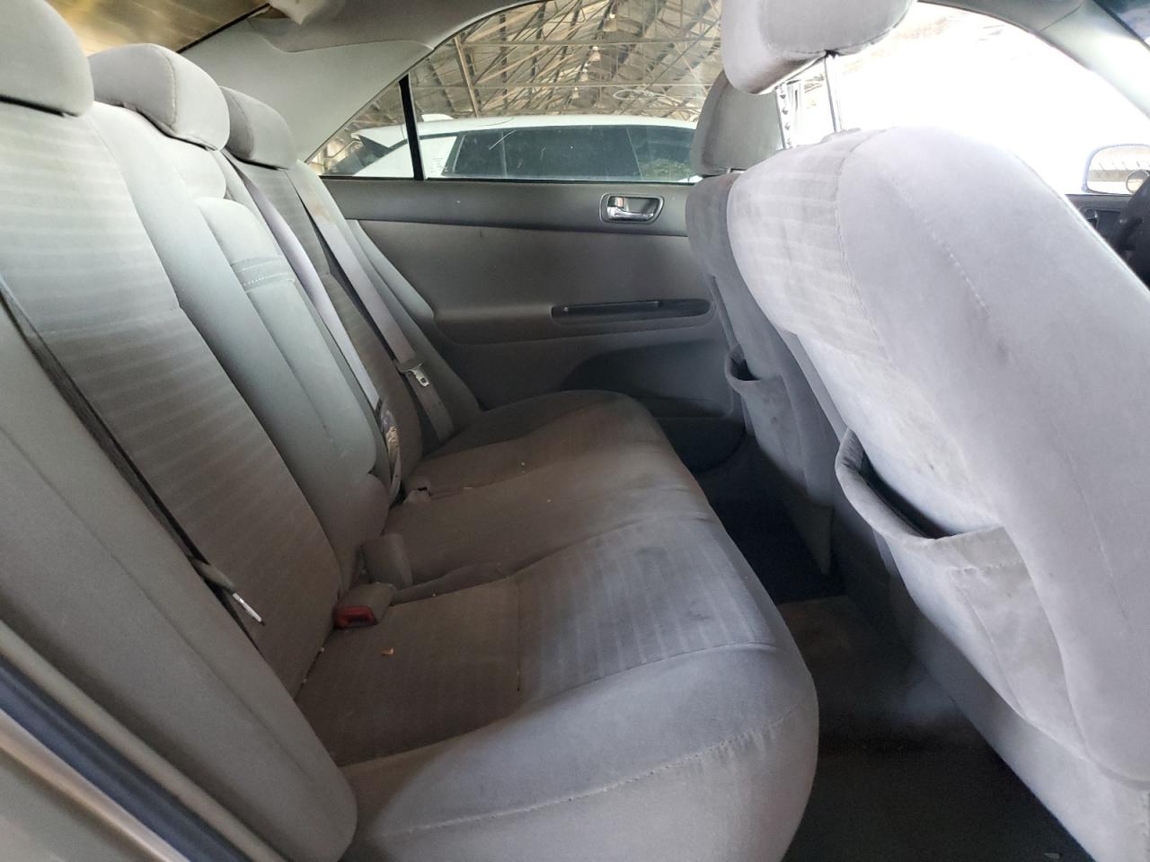 2005 Toyota Camry - Image 10