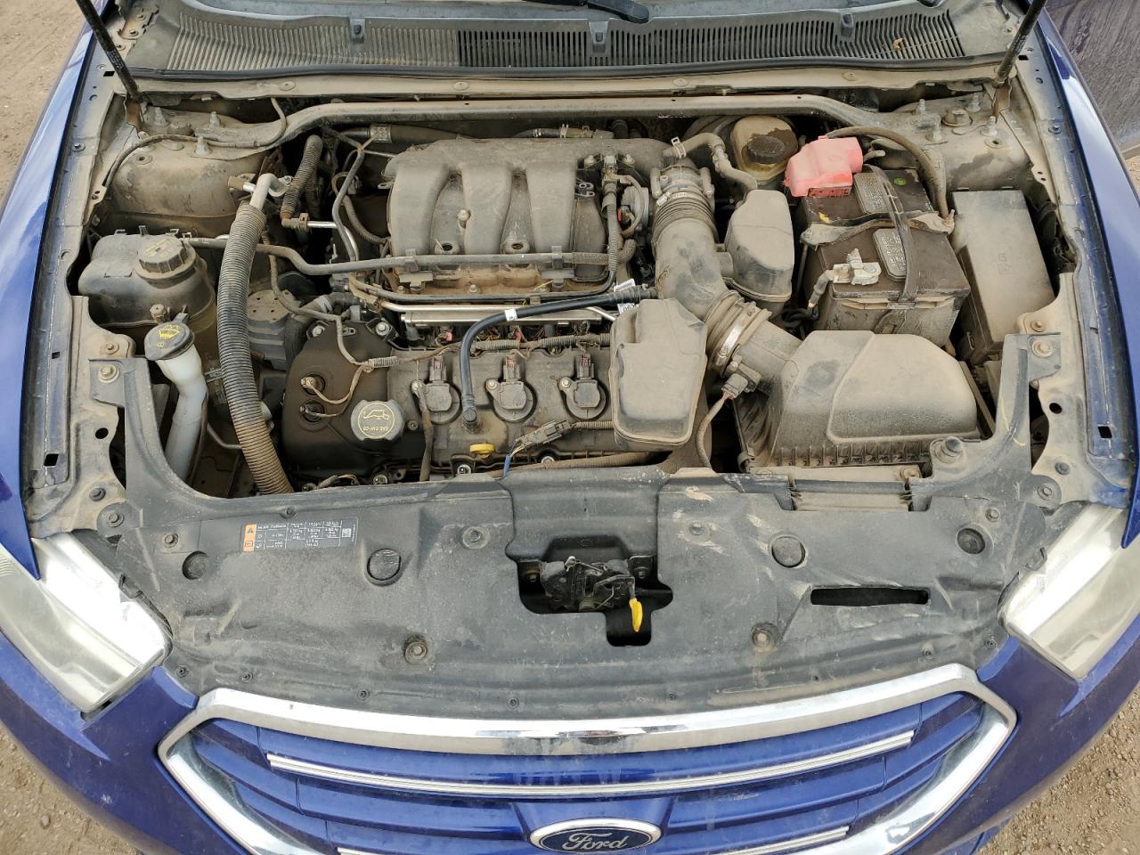 2015 Ford Taurus - Image 11