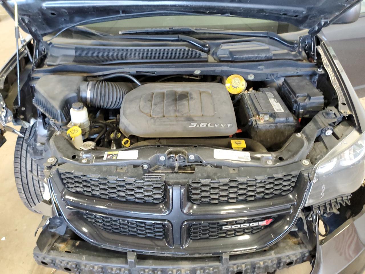 2018 Dodge Caravan - Image 12