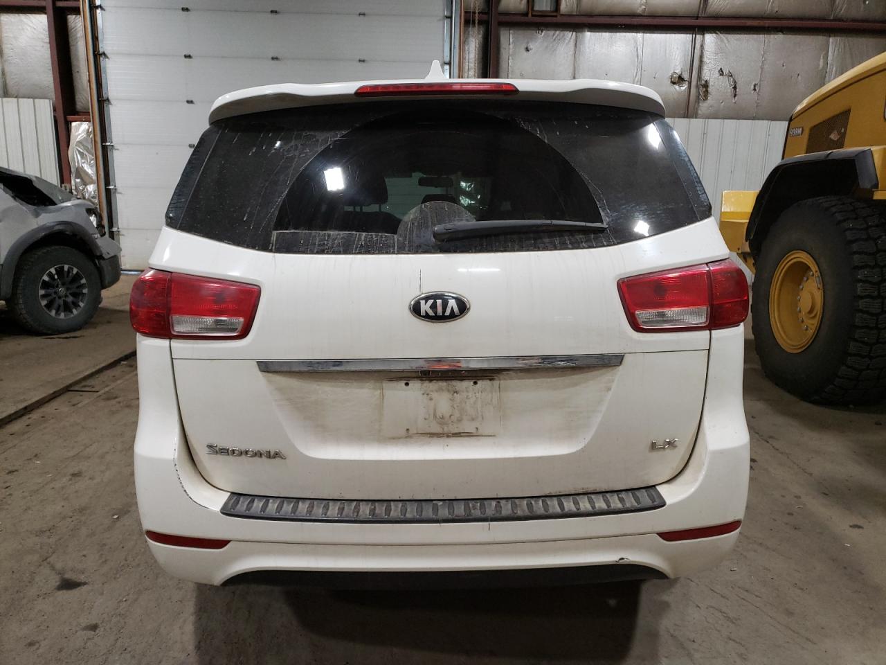 2018 Kia Sedona - Image 6