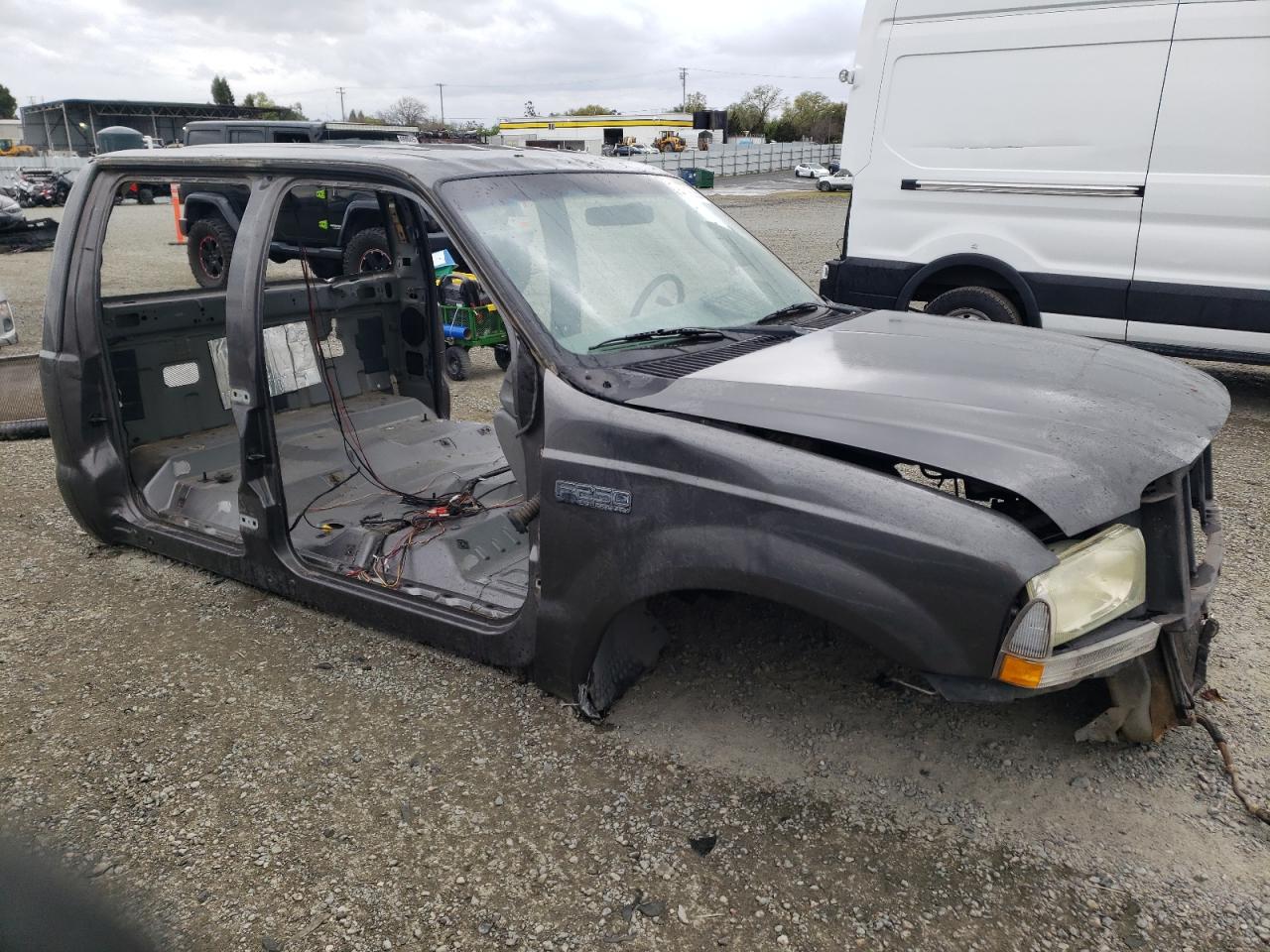 2004 Ford F250 - Image 4